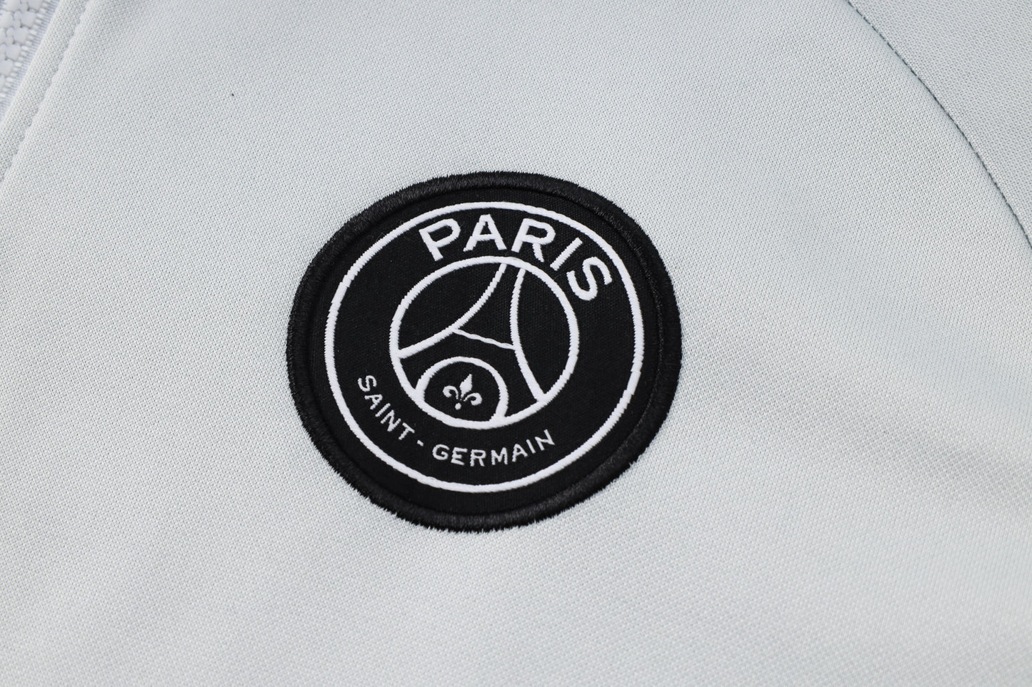 PSG 24/25 - Survêtement à capuche Blanc/Bleu concept