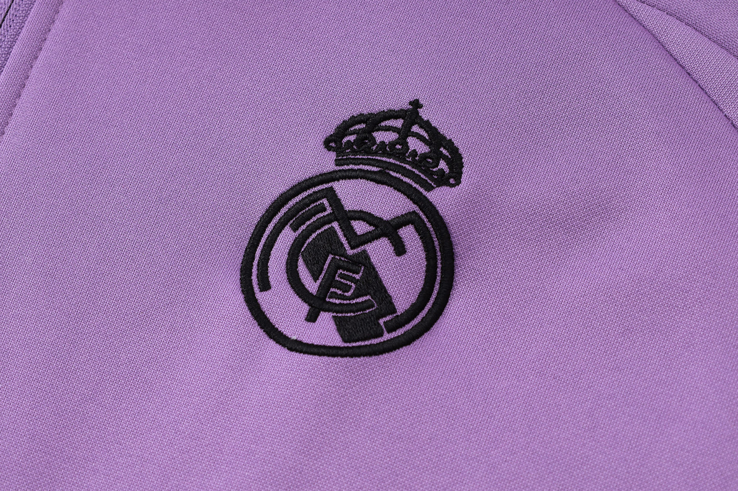 Real Madrid 24/25 - Survêtement à capuche Violet/Blanc concept