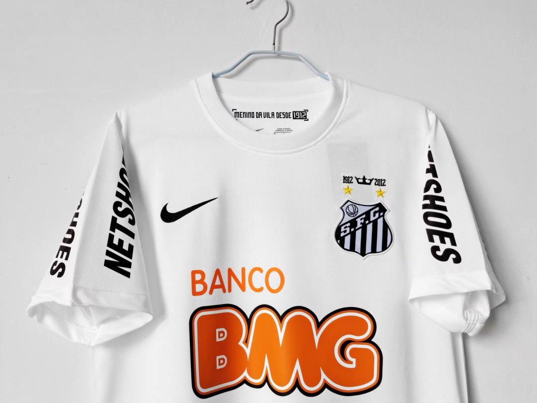Retro Santos Extérieur 2013