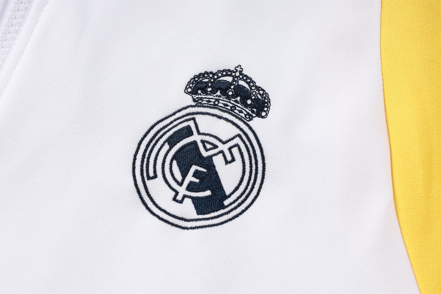 Real Madrid 23/24 - Survêtement à capuche Blanc/Jaune concept