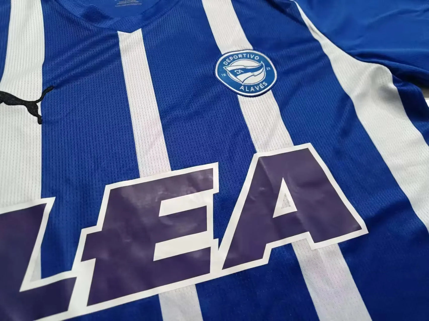 Deportivo Alavés maillot foot 2023 2024 domicile